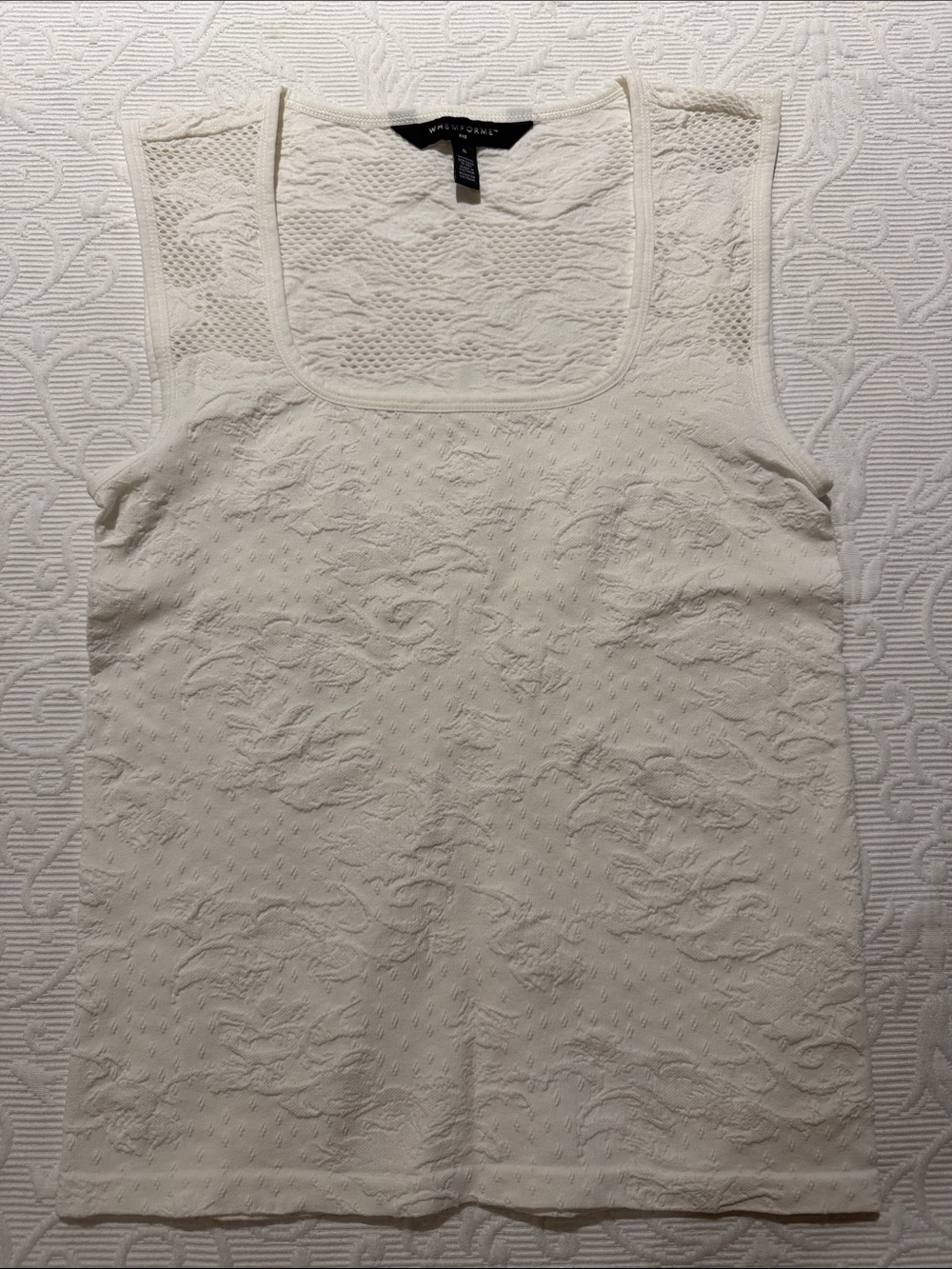 White House Black Market Forme White Floral Texture Scoop-Neck Tank. NWOT. Small